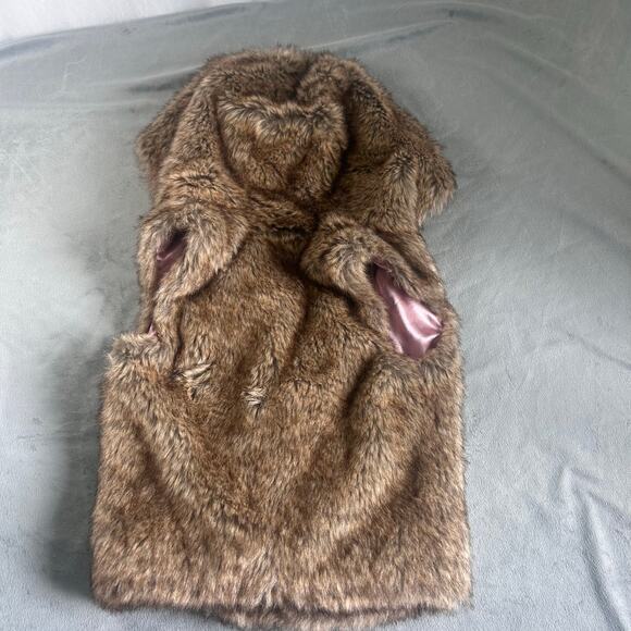 Abercrombie Kids Girls size 3/4 Hooded Faux Fur Vest - Picture 5 of 5